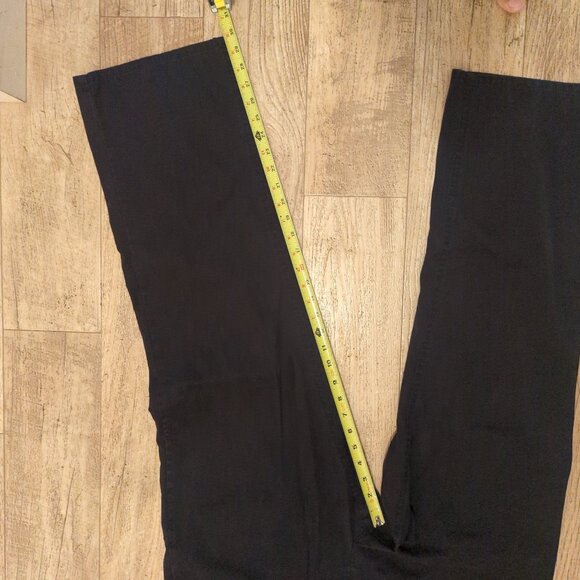 Tommy Hilfiger Mens 36x30 (meas. 38x30) Solid Black Chino Pants - Picture 6 of 9